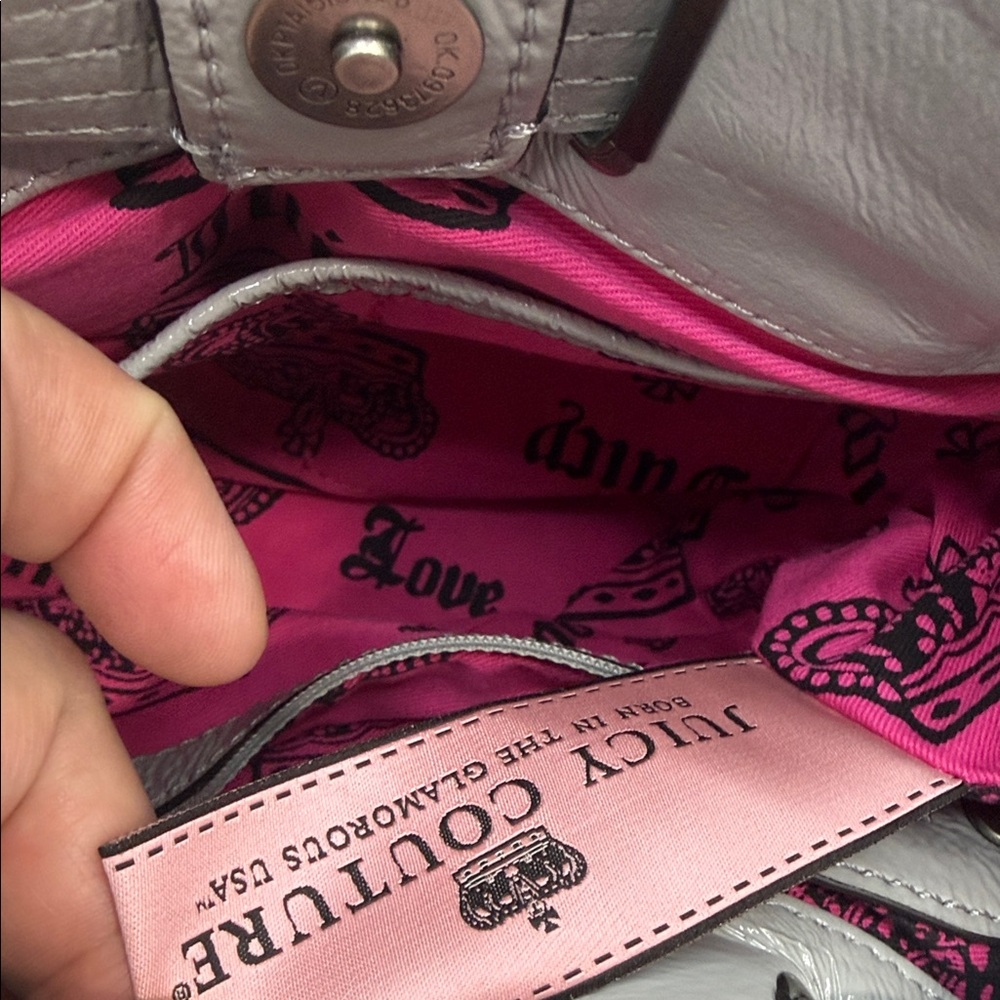 Juicy Couture Light Gray Patent Leather Shoulder Bag - Picture 8 of 15